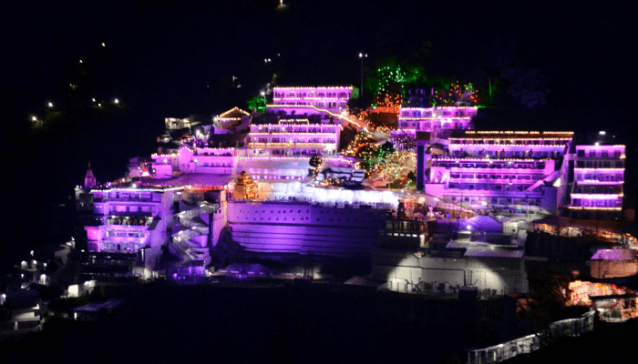 Vaishno Devi Pilgrimage: 2 Days, 3 Nights Itinerary