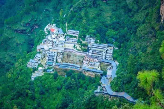 Vaishno Devi Yatra with Shiv Khori (3 Days, 4 Nights )